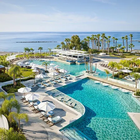 Parklane, A Luxury Collection & Spa, 레메소스