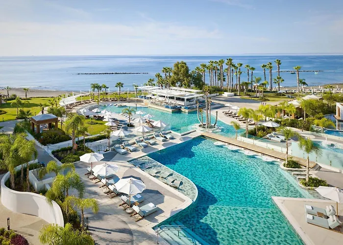 Parklane, A Luxury Collection & Spa, Лимасол