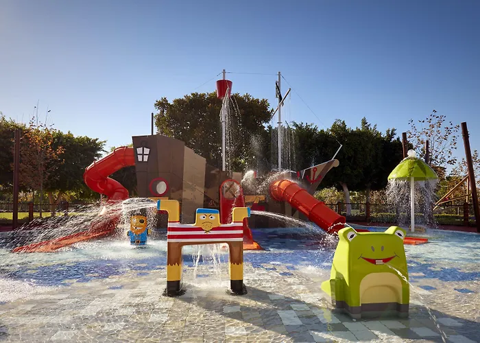 Parklane, A Luxury Collection & Spa, Курортный комплекс Лимасол