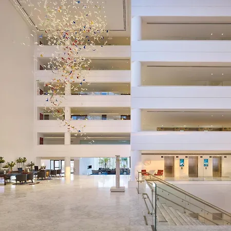 Parklane, A Luxury Collection & Spa, Üdülőközpont 5*