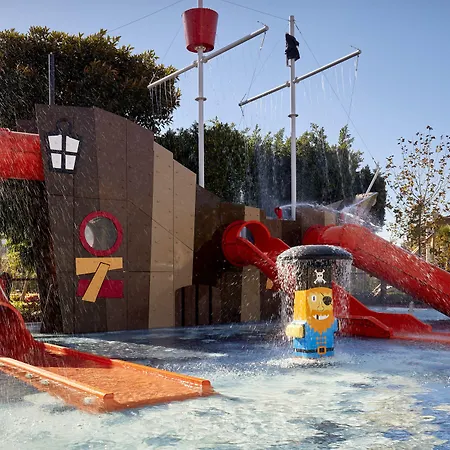 Üdülőközpont Parklane, A Luxury Collection & Spa,