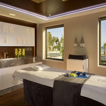 Parklane, A Luxury Collection & Spa, Resort