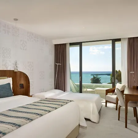 Resort Parklane, A Luxury Collection & Spa,