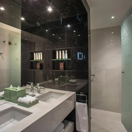 Parklane, A Luxury Collection & Spa, Resort