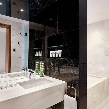 Parklane, A Luxury Collection & Spa, Complex