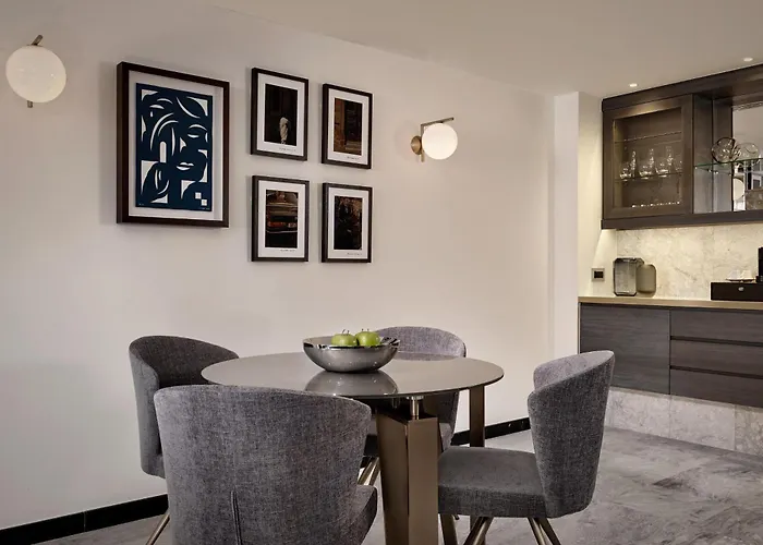 Parklane, A Luxury Collection & Spa, לימסול