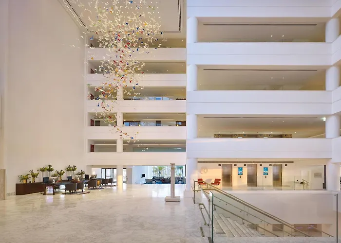 Parklane, A Luxury Collection & Spa, אתר נופש 5*